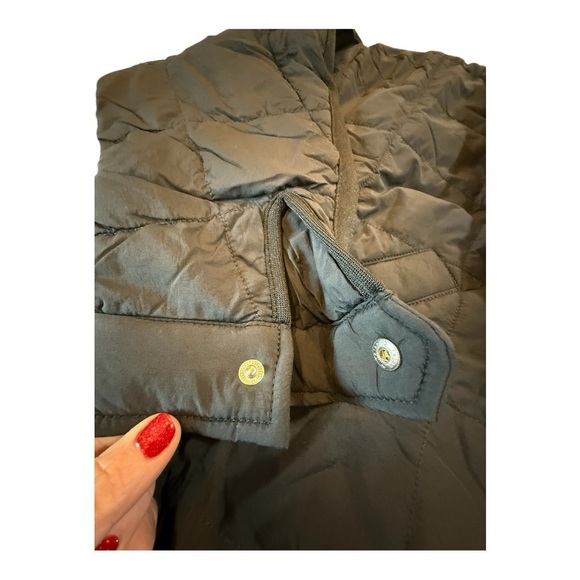 Women's Black Quilted Jacket - Picture 12 of 15